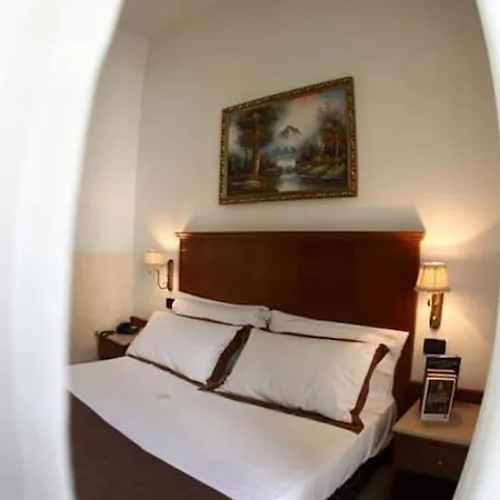 Hotel Garibaldi 3*