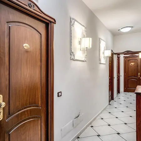 Hotel Garibaldi 3*
