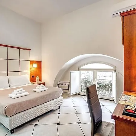 Hotel Garibaldi 3*