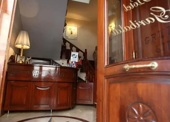 Garibaldi מלון 3*