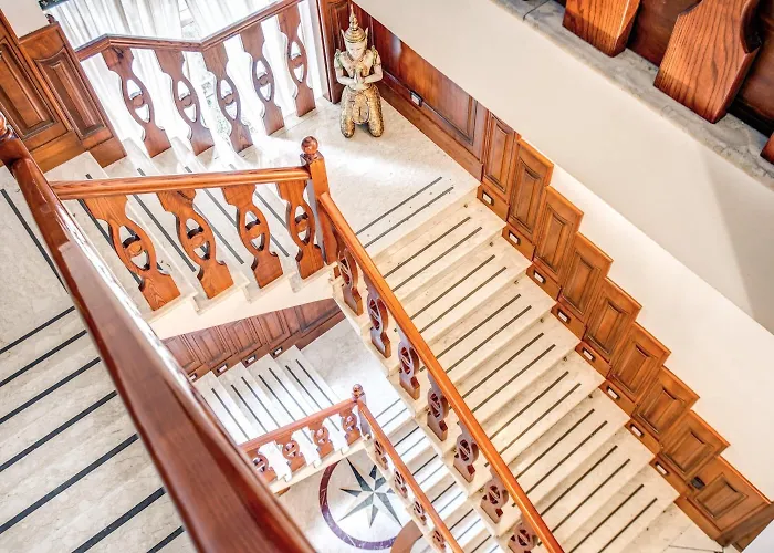 מלון Garibaldi 3*