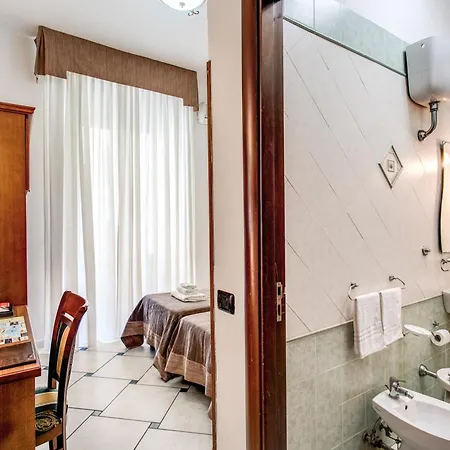 Hotel Garibaldi Naples