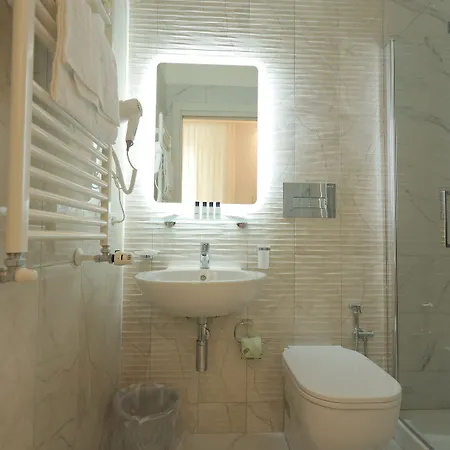 Hotel Garibaldi Naples