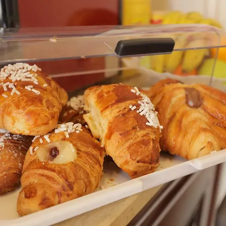 Hotel Garibaldi Naples