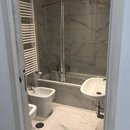 Ξενοδοχείο Garibaldi 3*